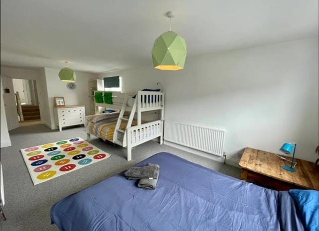 *Family Home In Mumbles. Close To The Beach* Екстер'єр фото