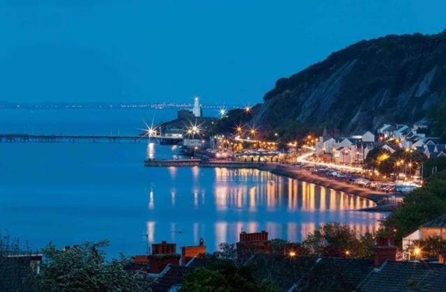 *Family Home In Mumbles. Close To The Beach* Екстер'єр фото
