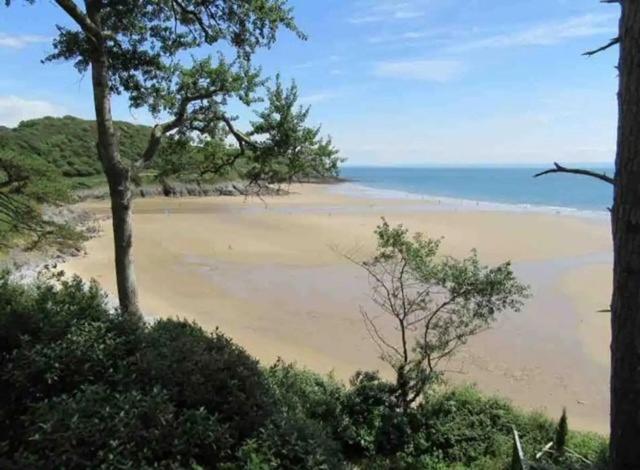 *Family Home In Mumbles. Close To The Beach* Екстер'єр фото
